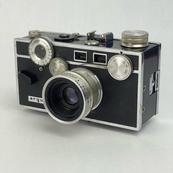 Vintage Argus Brick Range Finder Camera UNTESTED